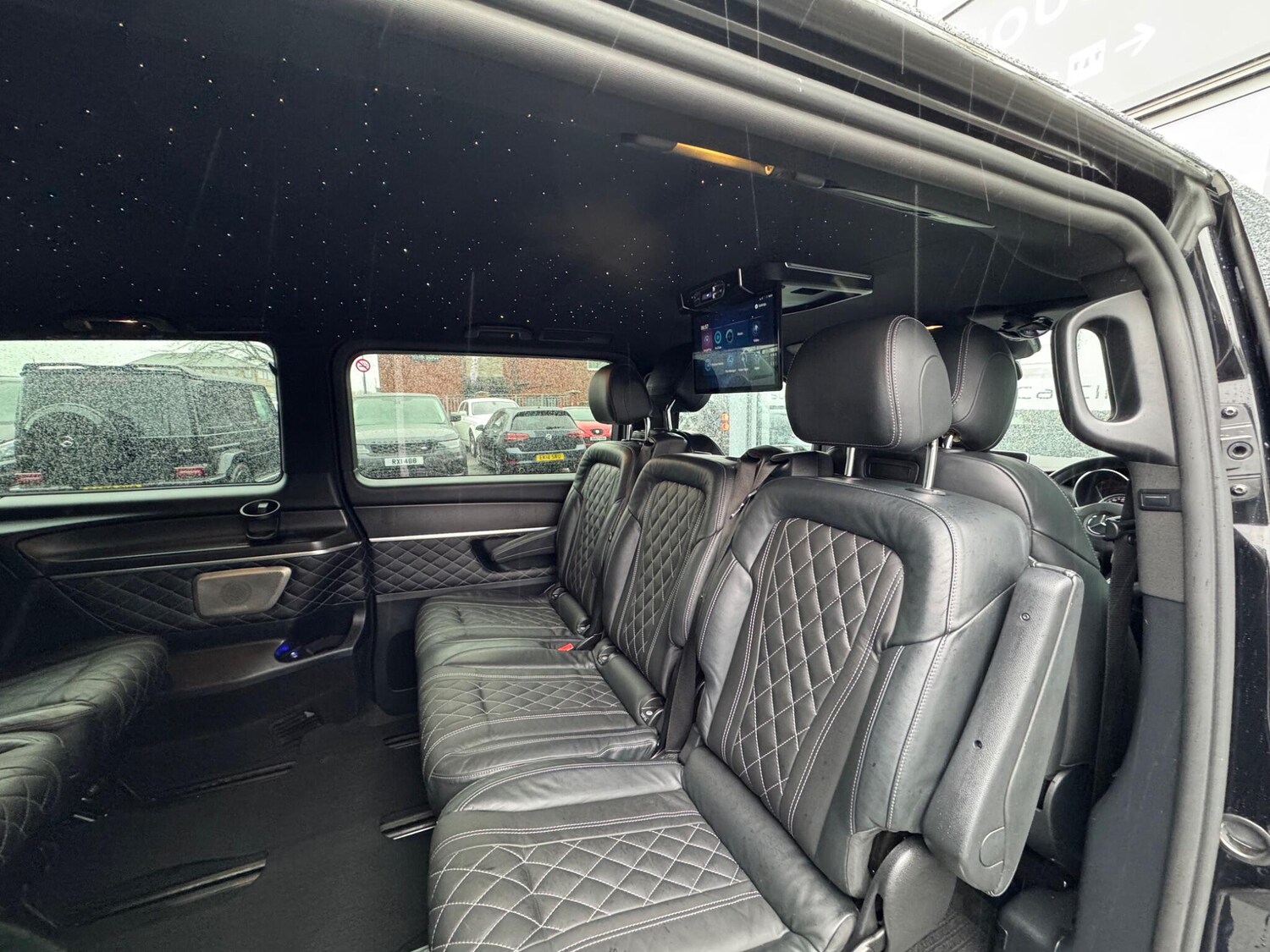 Used Mercedes-Benz V-Class 2018 for sale - 77738567: Photo 11