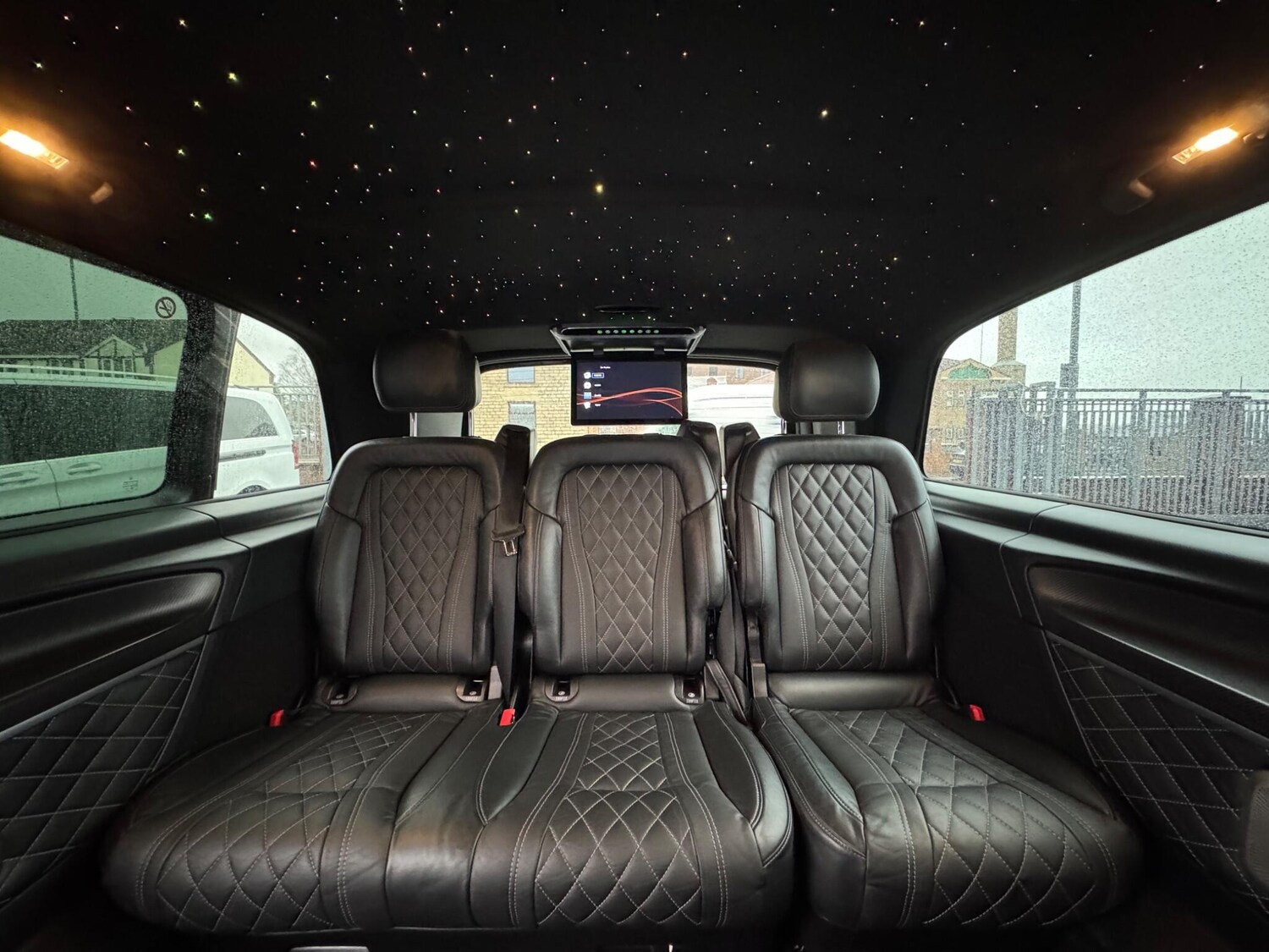 Used Mercedes-Benz V-Class 2018 for sale - 77738567: Photo 12