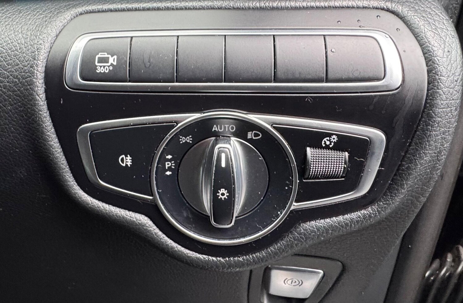 Used Mercedes-Benz V-Class 2018 for sale - 77738567: Photo 16