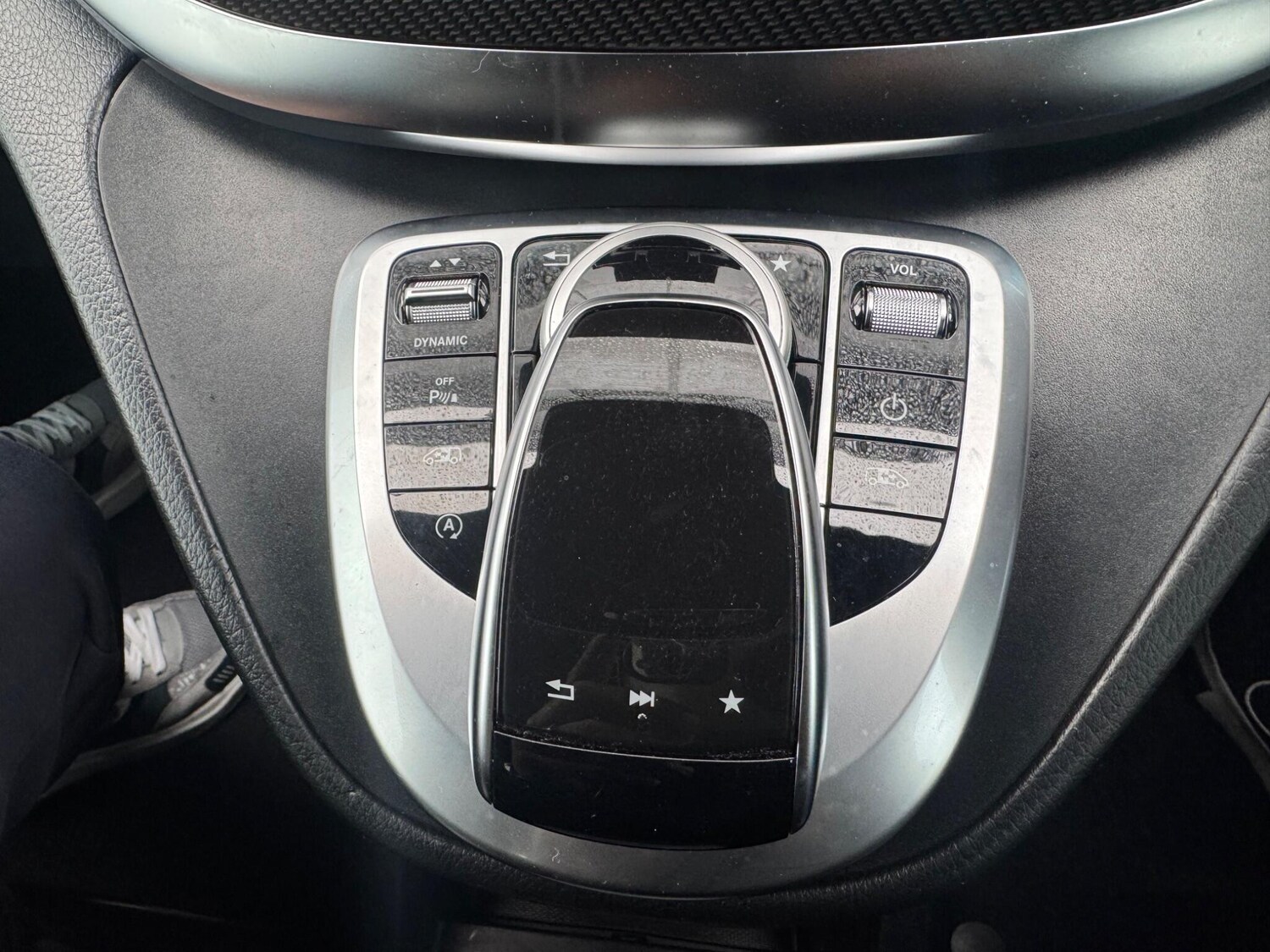 Used Mercedes-Benz V-Class 2018 for sale - 77738567: Photo 20