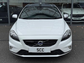 Used Volvo V40 2015 for sale - 76476427: Photo