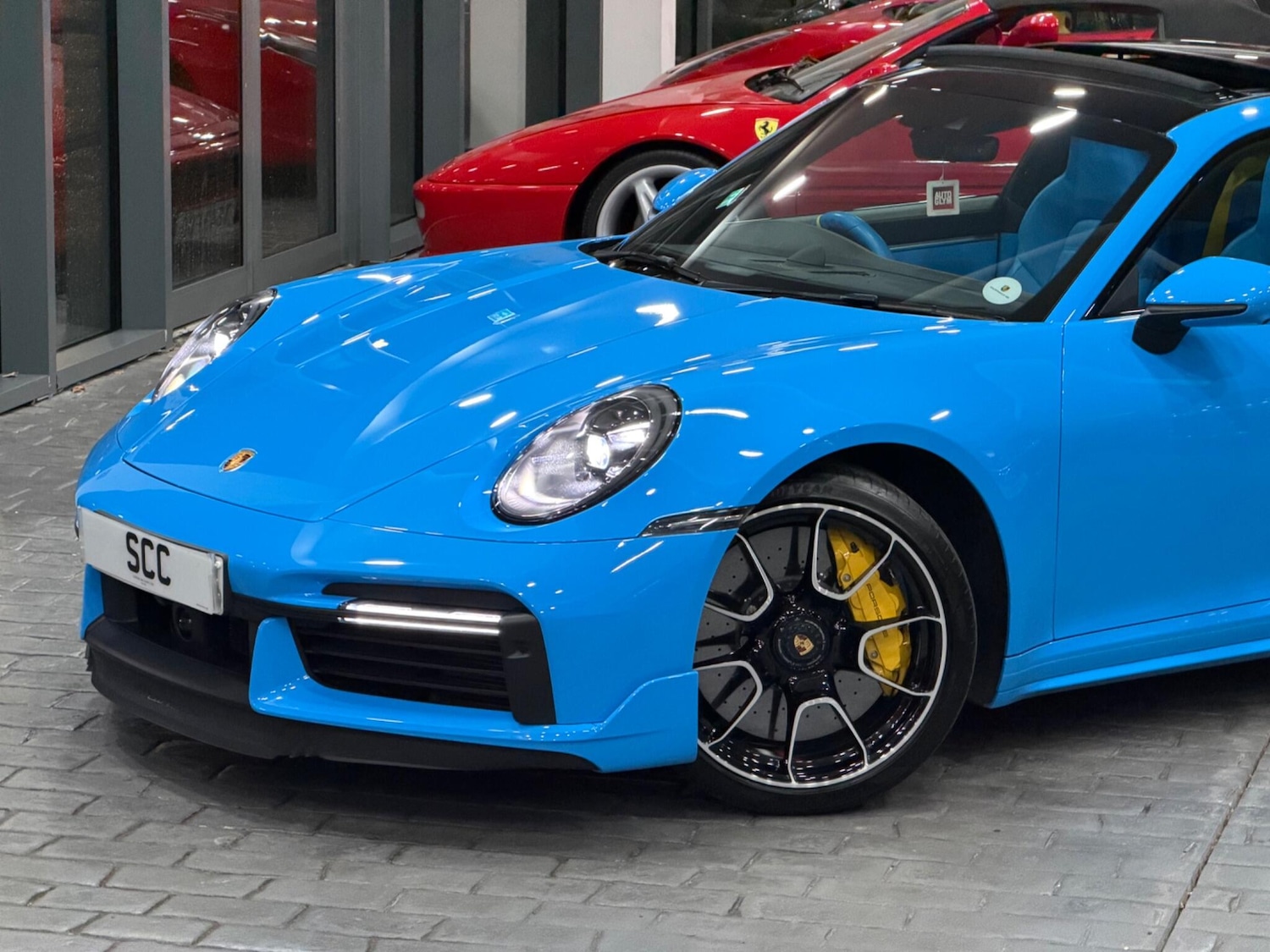 Used Porsche 911 2023 for sale - 77468855: Photo 2