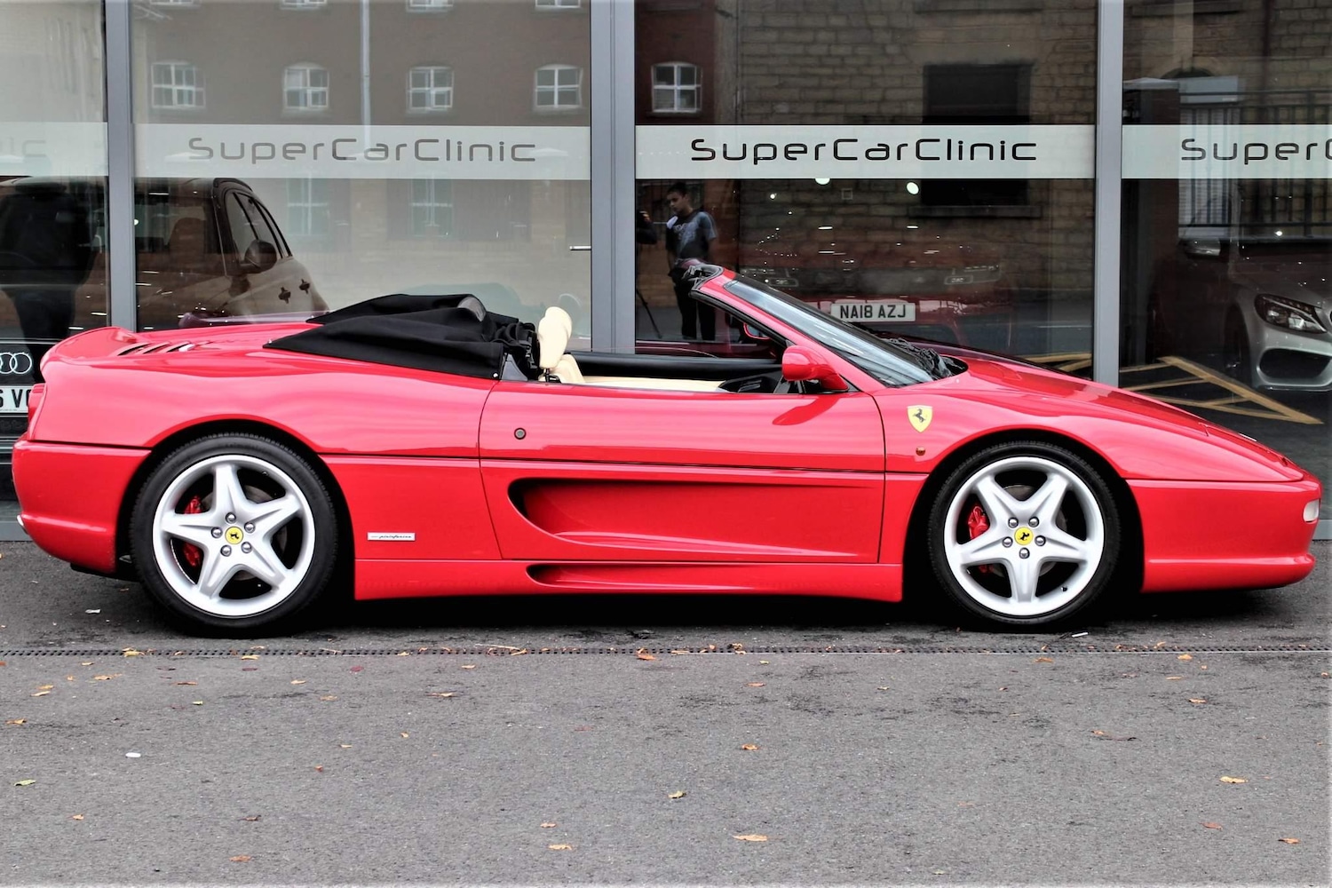 Used Ferrari 355 F1 1999 for sale - 76380543: Photo 11