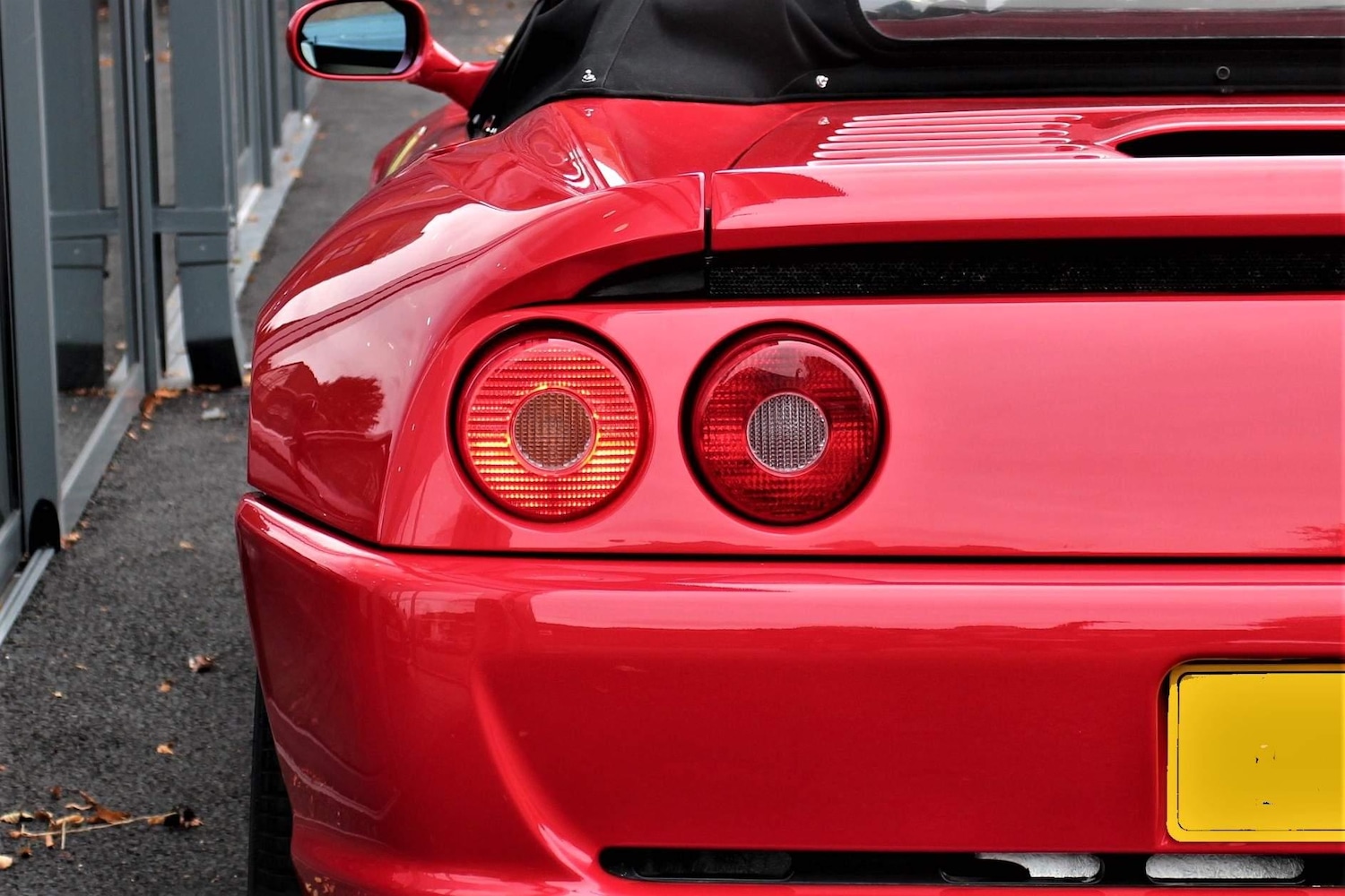 Used Ferrari 355 F1 1999 for sale - 76380543: Photo 12