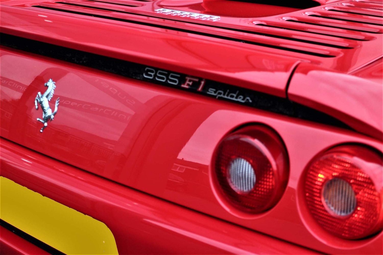 Used Ferrari 355 F1 1999 for sale - 76380543: Photo 15