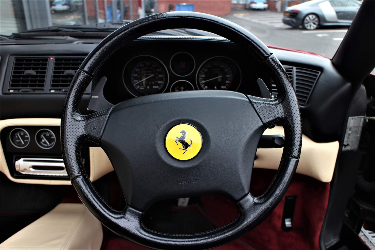 Used Ferrari 355 F1 1999 for sale - 76380543: Photo 23