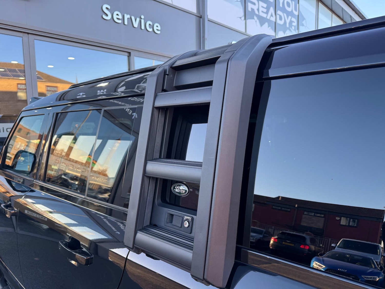 Used Land Rover Defender 2023 for sale - 76992255: Photo 11