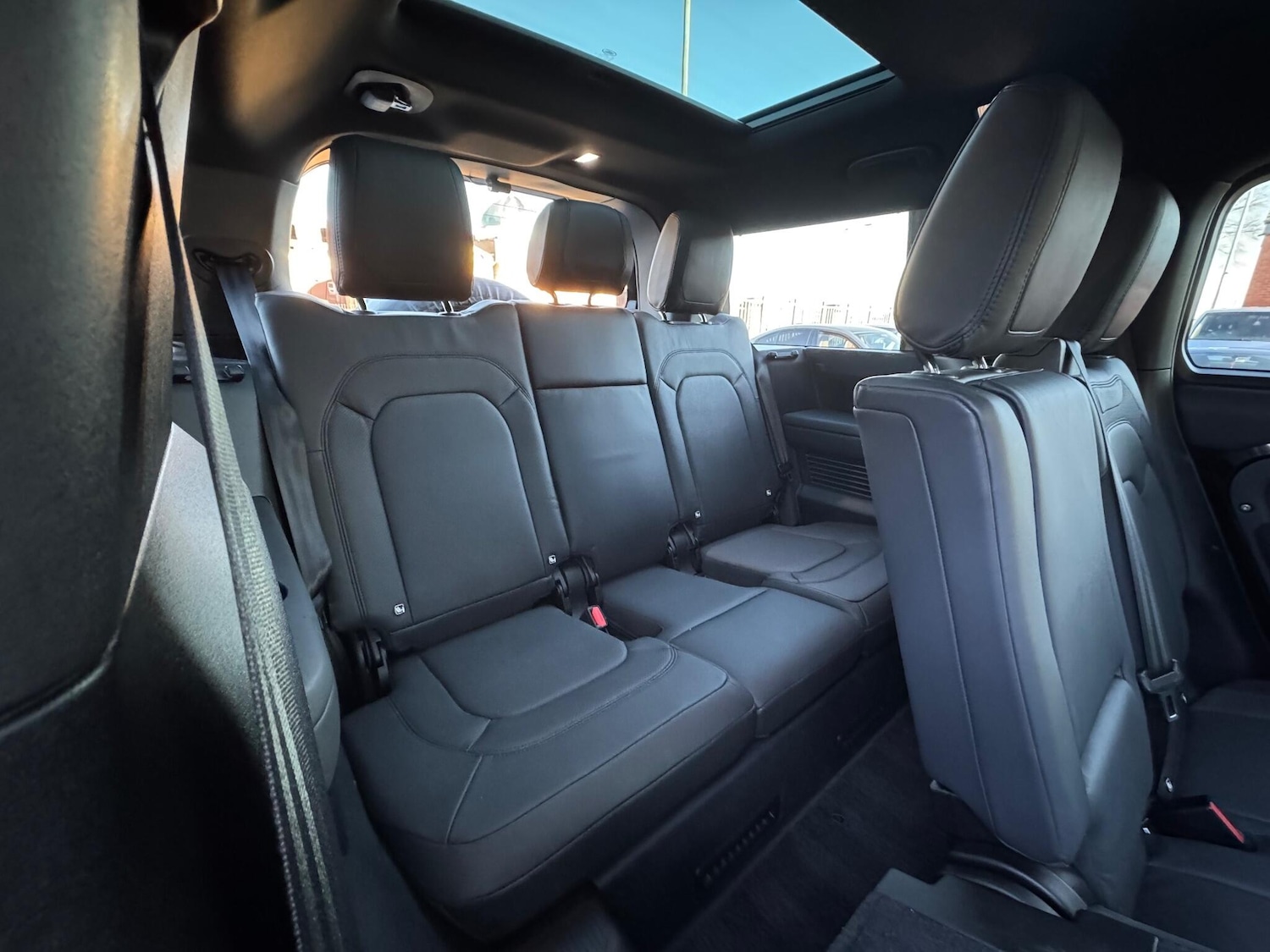 Used Land Rover Defender 2023 for sale - 76992255: Photo 14