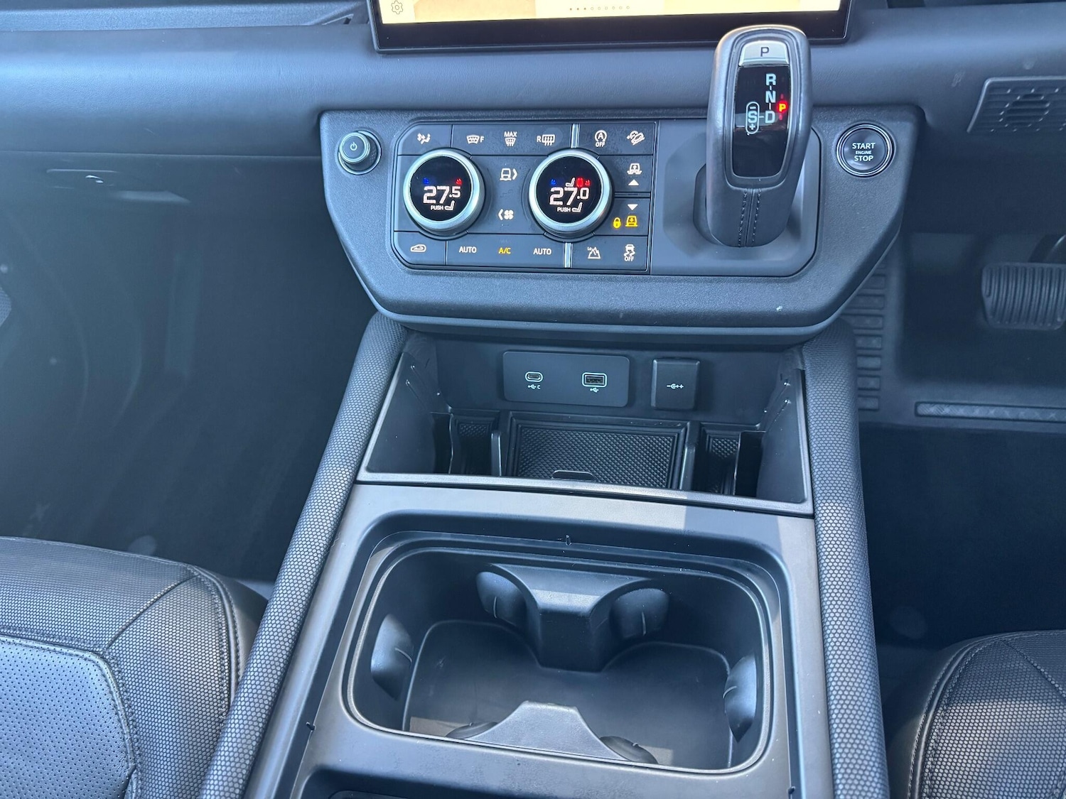 Used Land Rover Defender 2023 for sale - 76992255: Photo 21