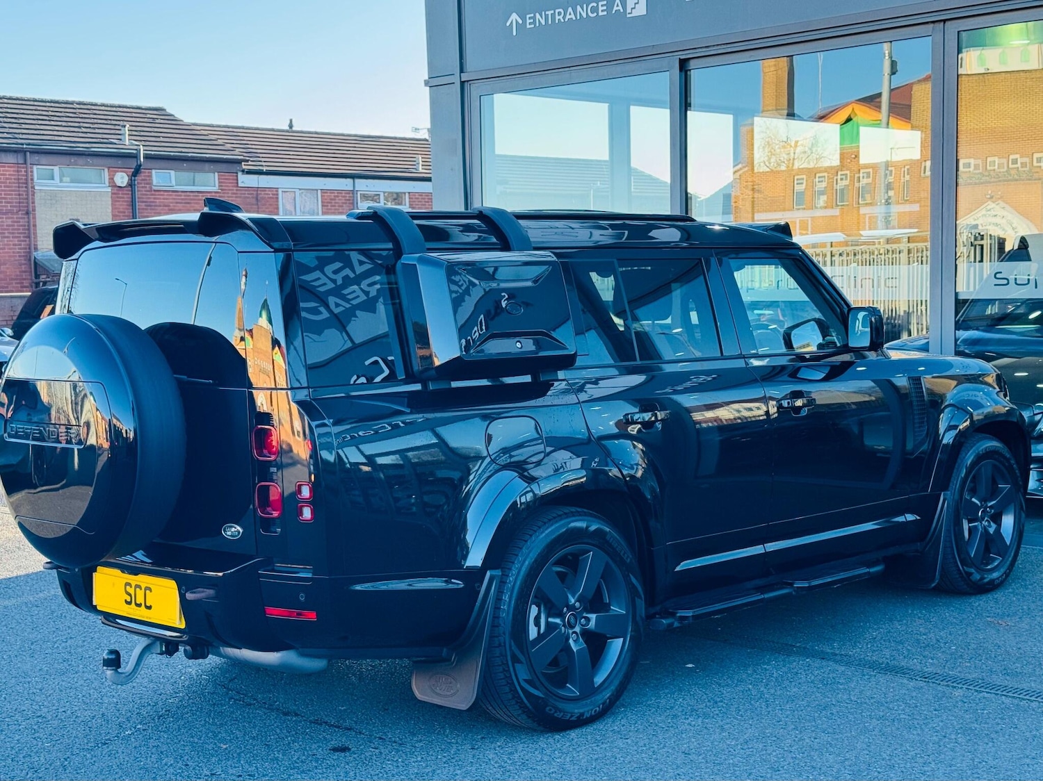 Used Land Rover Defender 2023 for sale - 76992255: Photo 9