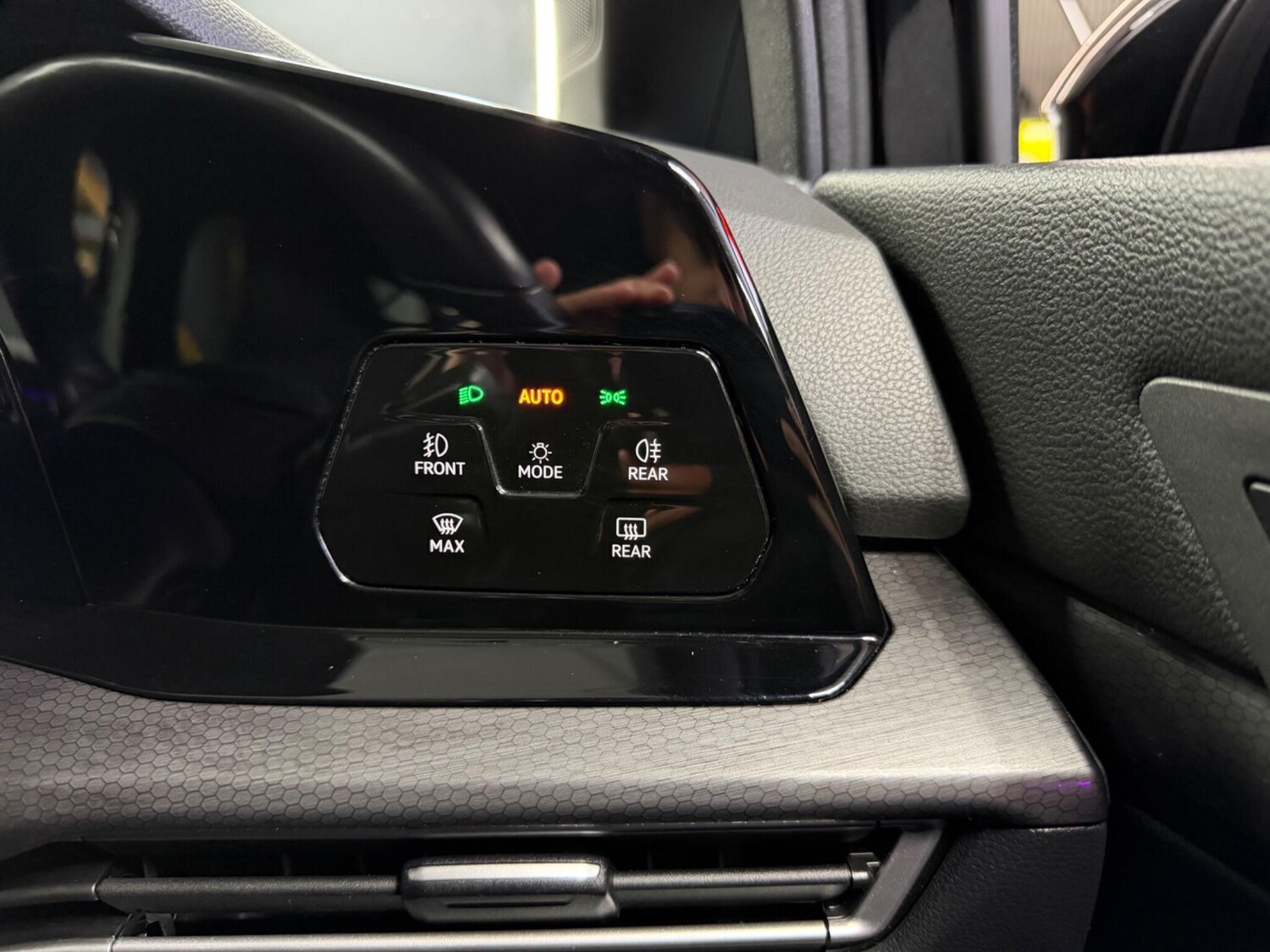 Used Volkswagen Golf 2021 for sale - 77612977: Photo 31