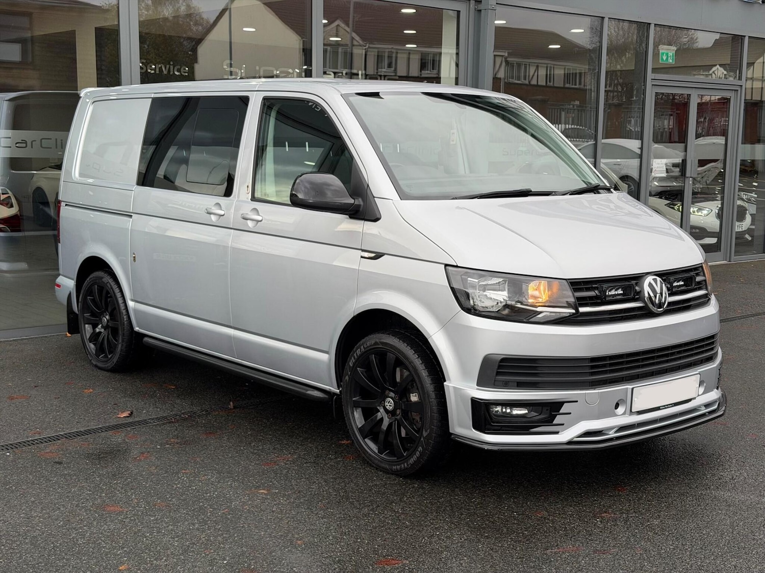 Used Volkswagen Transporter 2017 for sale - 76473873: Photo 1