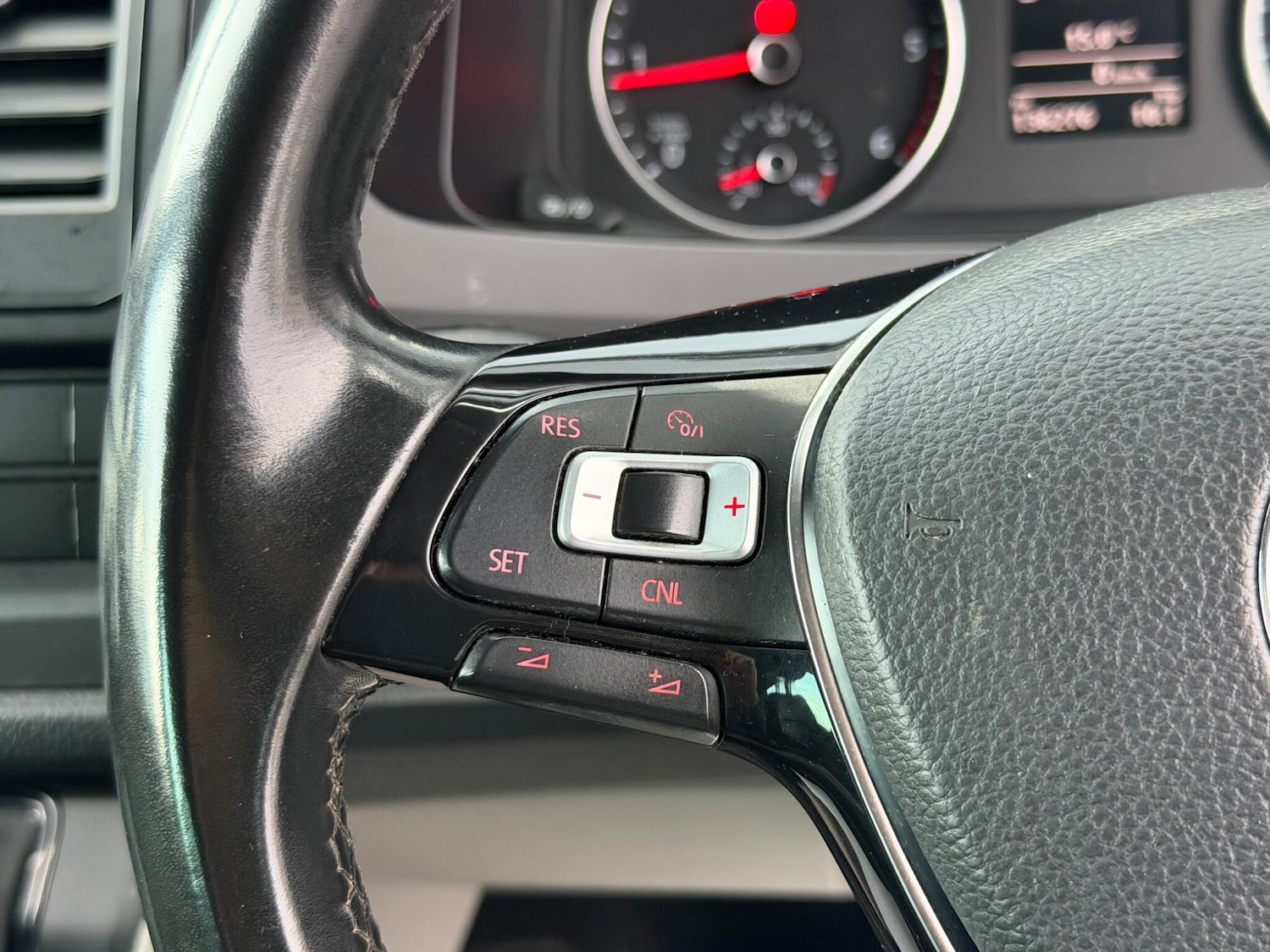 Used Volkswagen Transporter 2017 for sale - 76473873: Photo 17