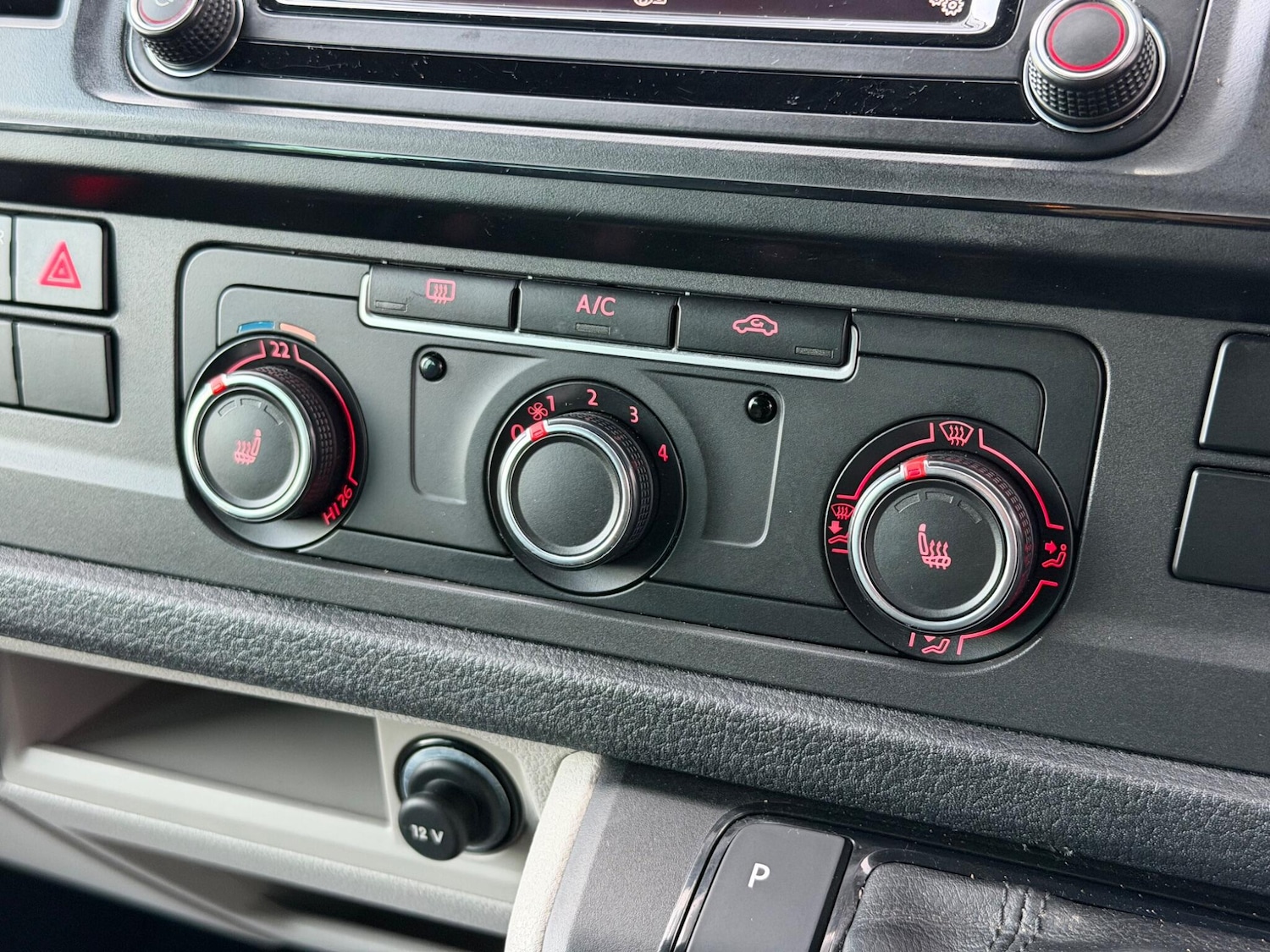 Used Volkswagen Transporter 2017 for sale - 76473873: Photo 19