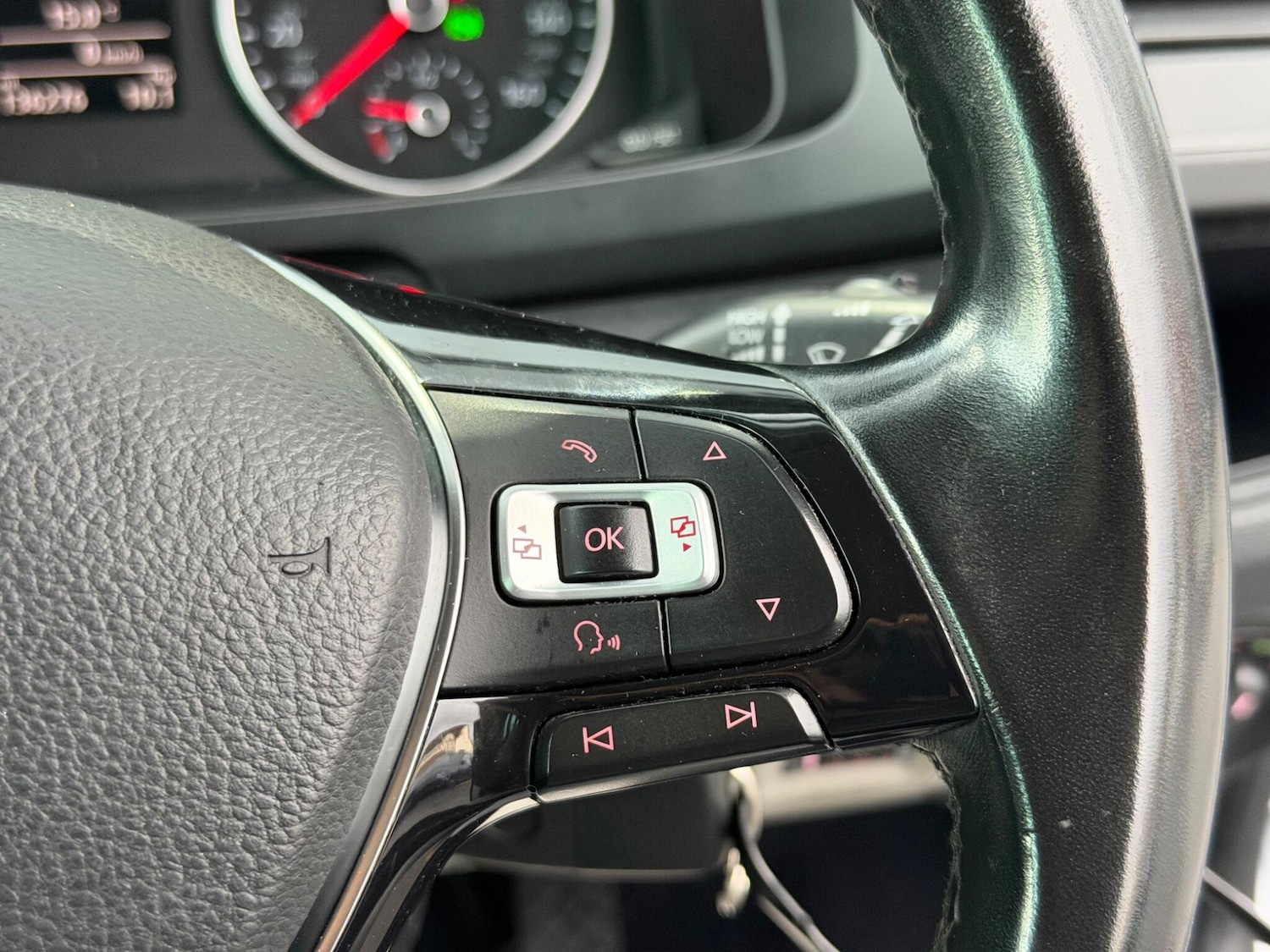 Used Volkswagen Transporter 2017 for sale - 76473873: Photo 20