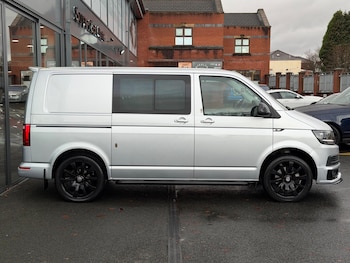 Used Volkswagen Transporter 2017 for sale - 76473873: Photo