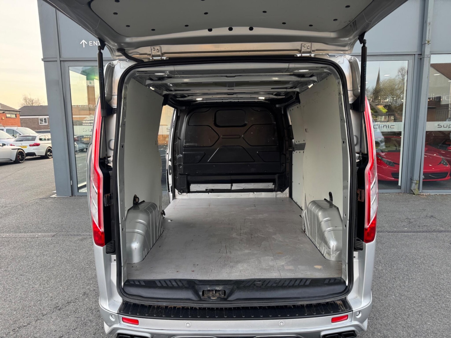 Used Ford Transit Custom 2022 for sale - 77970385: Photo 10