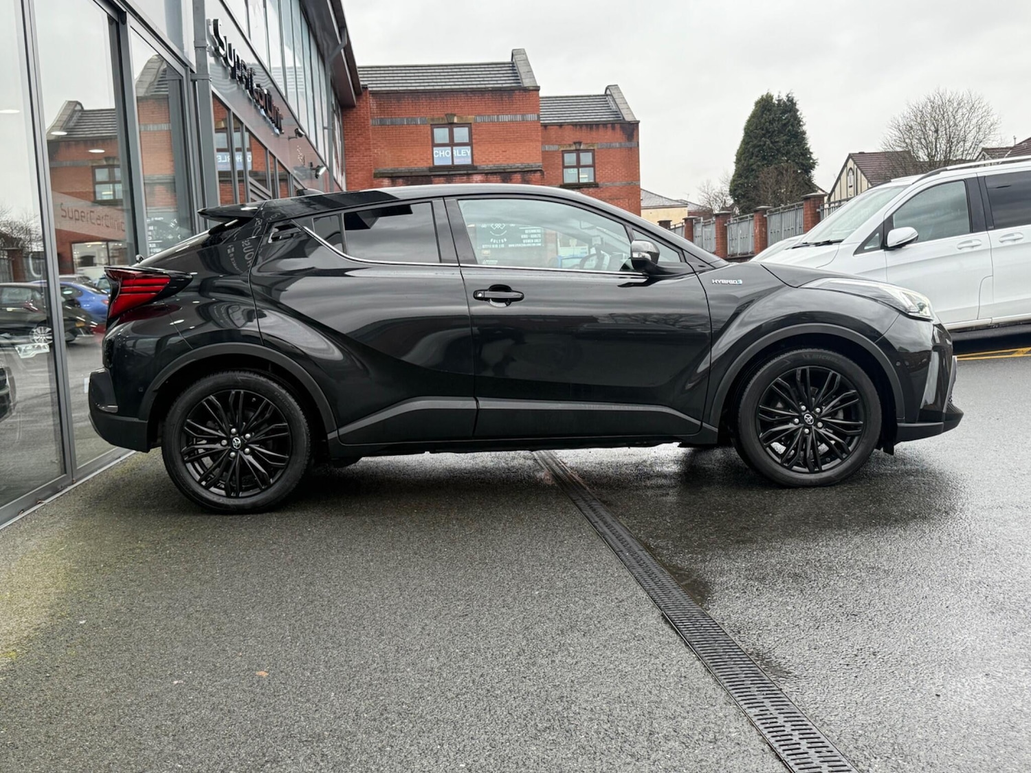 Used Toyota C-HR 2022 for sale - 77683042: Photo 4