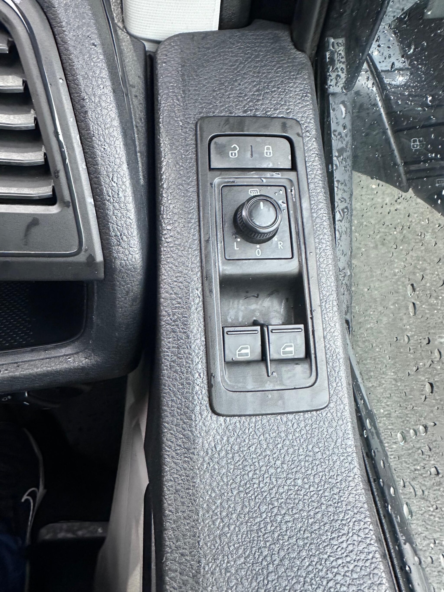 Used Volkswagen Transporter 2018 for sale - 76990709: Photo 17