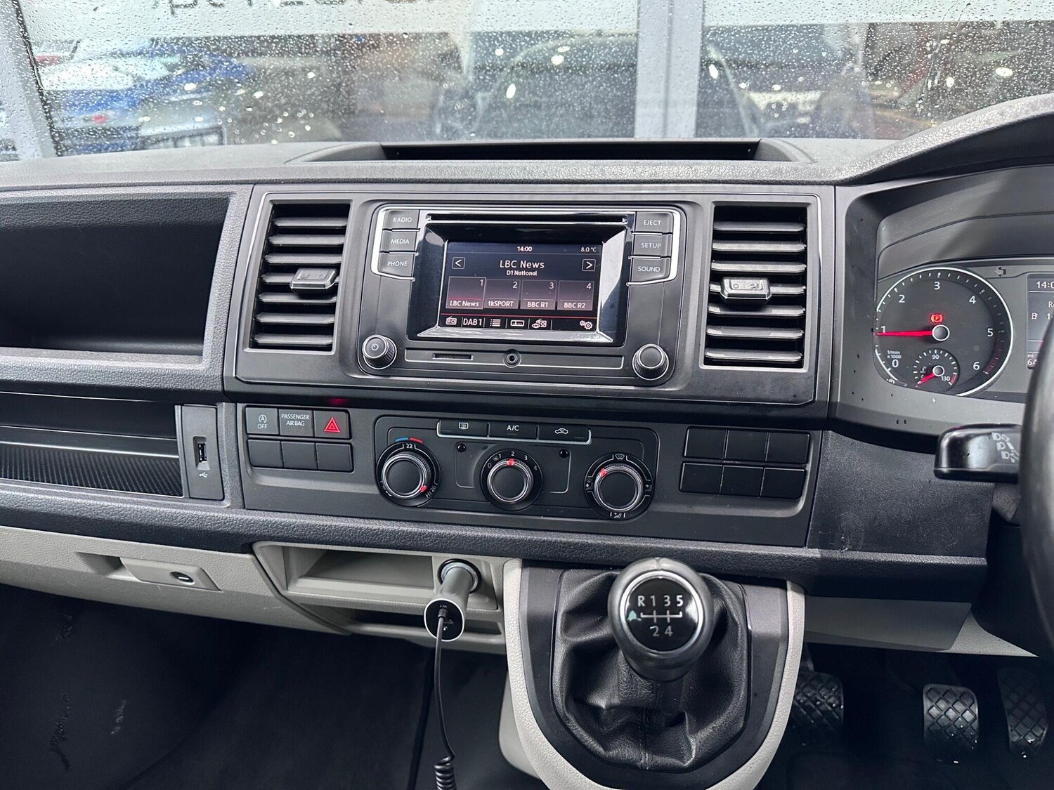 Used Volkswagen Transporter 2018 for sale - 76990709: Photo 19