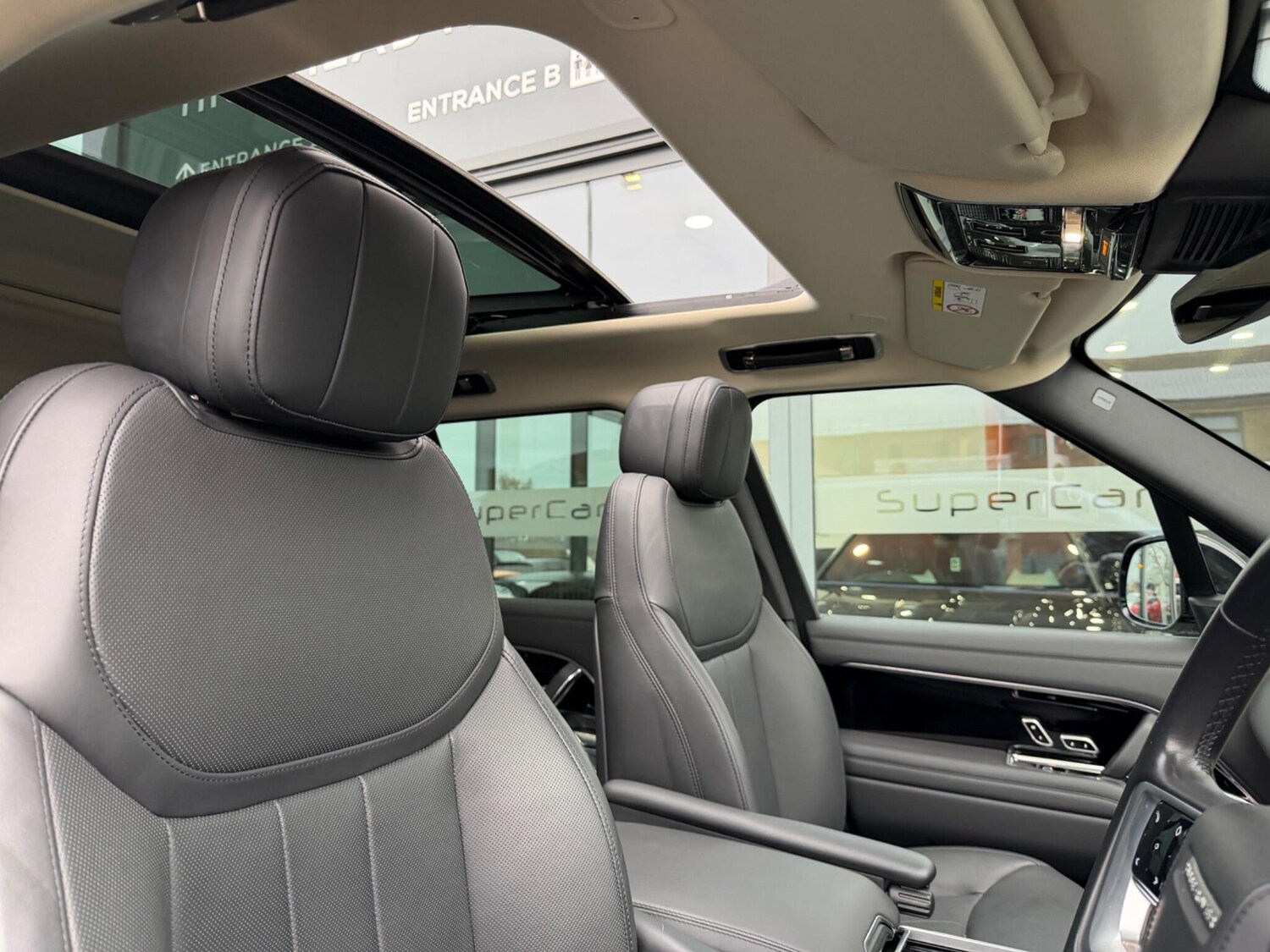 Used Land Rover Range Rover 2023 for sale - 77783552: Photo 12