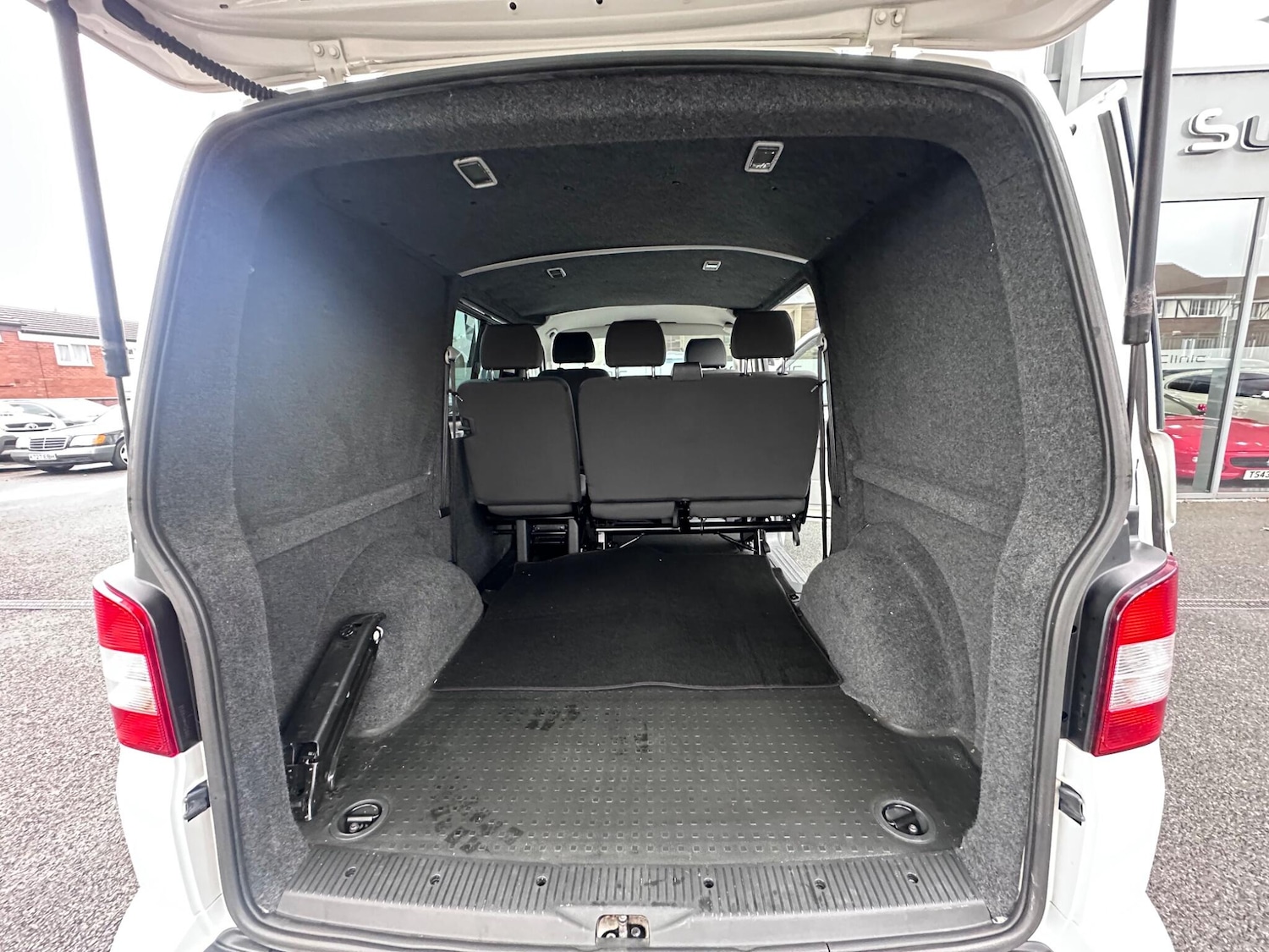 Used Volkswagen Transporter 2011 for sale - 76337815: Photo 26