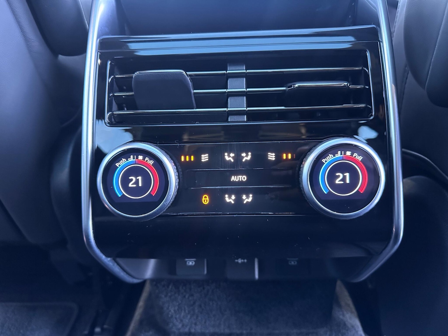 Used Land Rover Range Rover 2023 for sale - 76644636: Photo 18