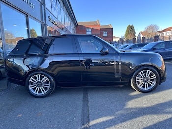 Used Land Rover Range Rover 2023 for sale - 76644636: Photo