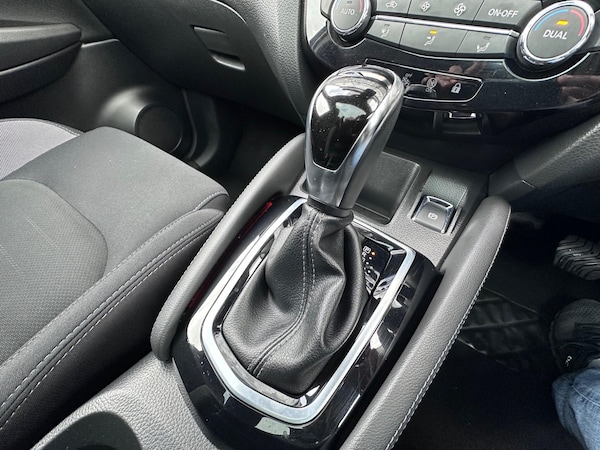 Used Nissan Qashqai 2017 for sale - 76174680: Photo 17