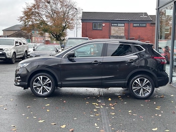Used Nissan Qashqai 2017 for sale - 76174680: Photo 4
