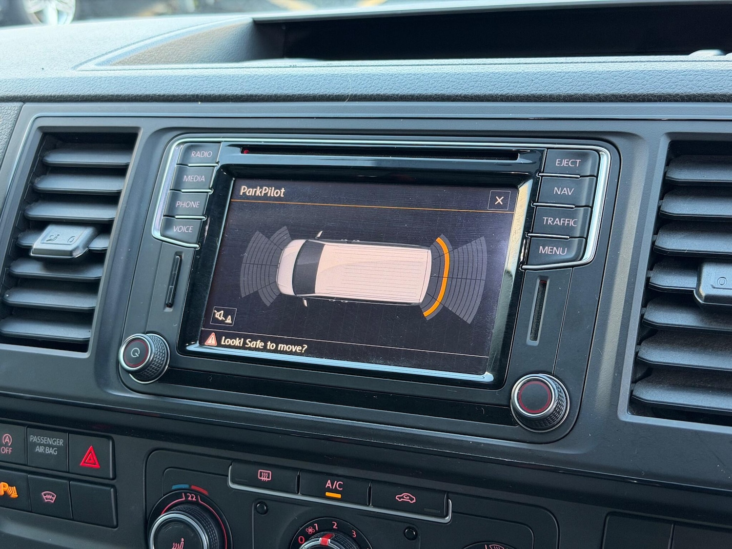 Used Volkswagen Transporter for sale - 77191908: Photo 16