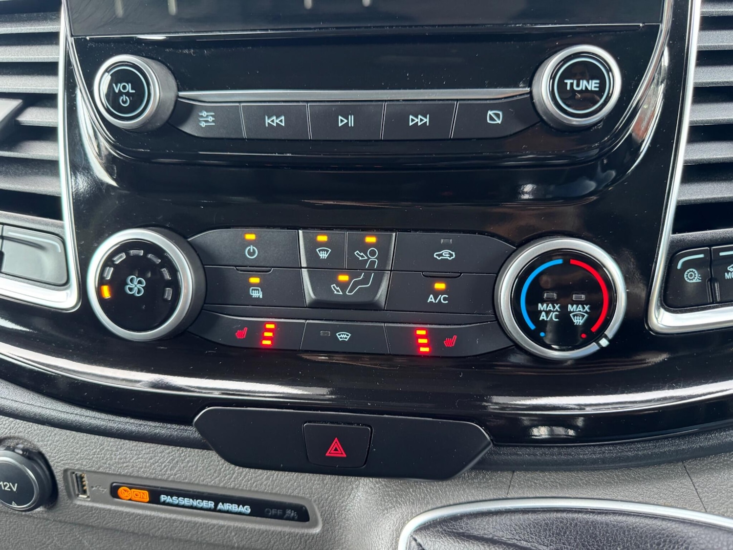 Used Ford Transit Custom 2020 for sale - 77982342: Photo 16