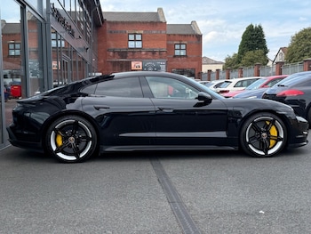 Used Porsche Taycan 2020 for sale - 79413056: Photo