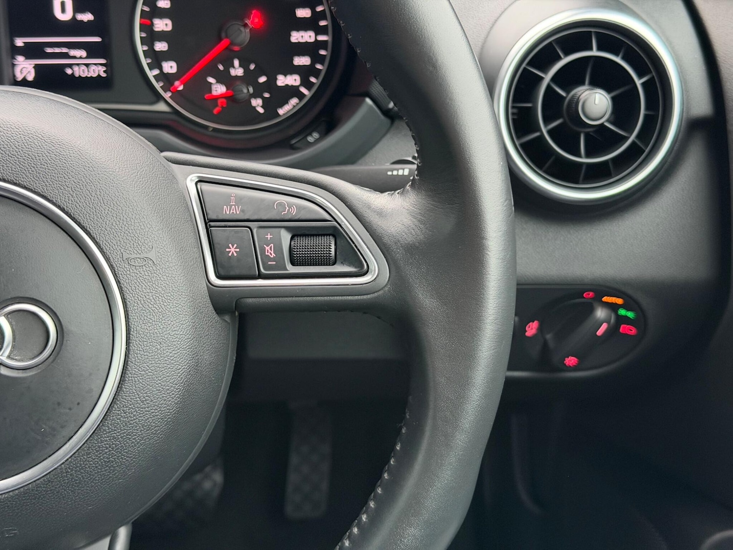 Used Audi A1 for sale - 77992993: Photo 20