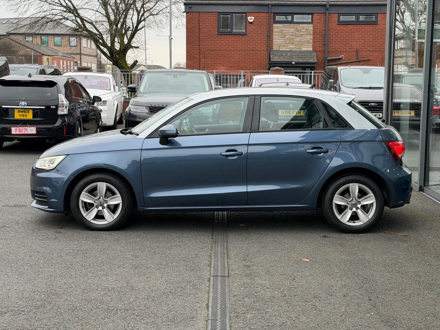 Used Audi A1 for sale - 77992993: Photo 5