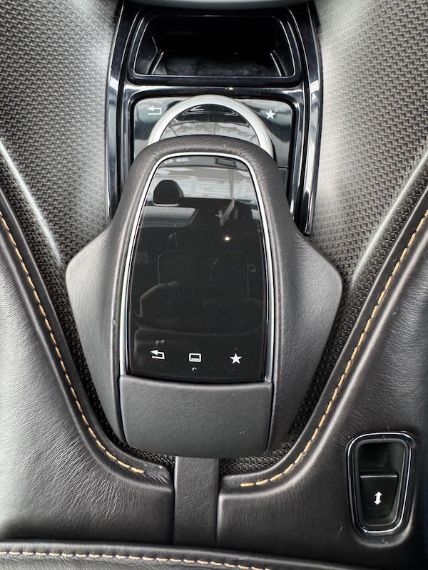 Used Aston Martin DB11 2016 for sale - 76259324: Photo 22
