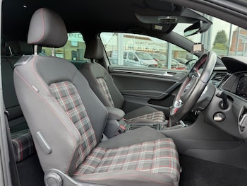 Used Volkswagen Golf 2019 for sale - 78301660: Photo