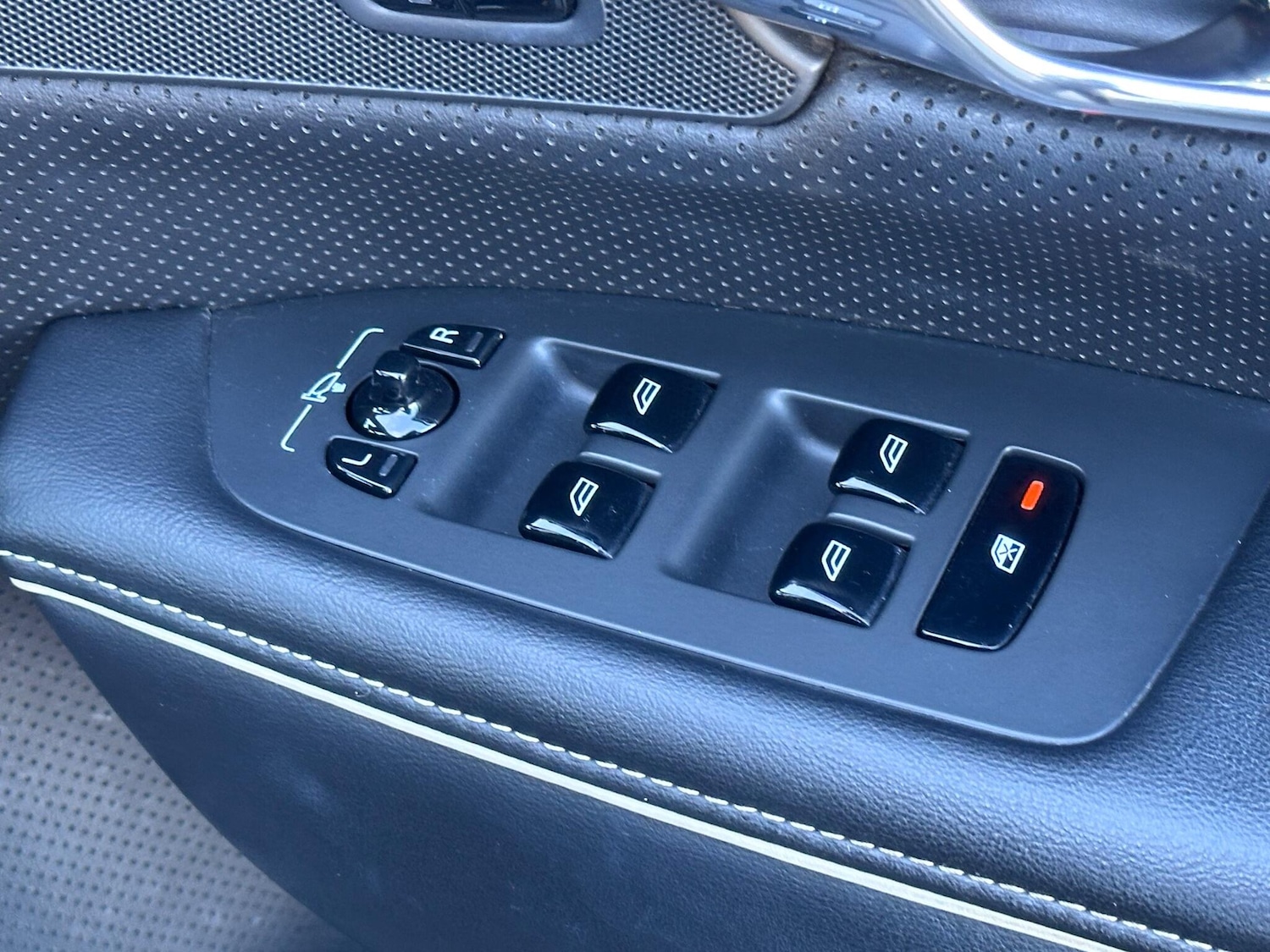 Used Volvo V90 2019 for sale - 77057505: Photo 32