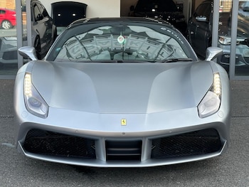 Used Ferrari 488 2016 for sale - 75225285: Photo