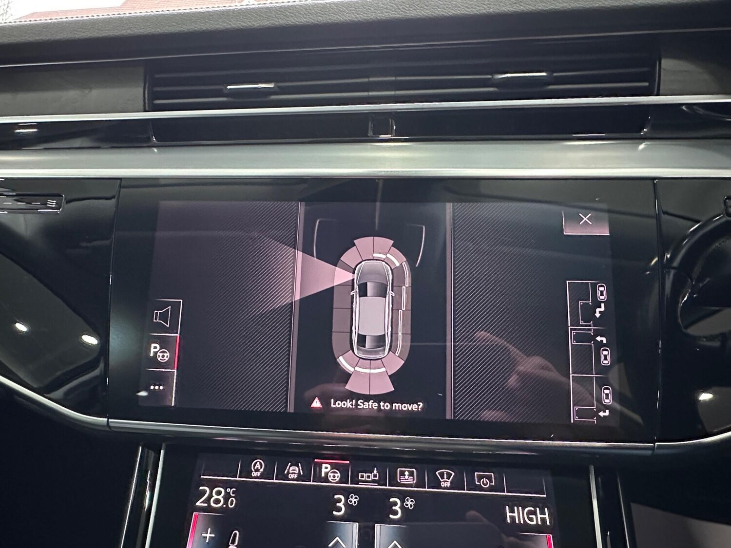 Used Audi A8 2018 for sale - 77824295: Photo 25