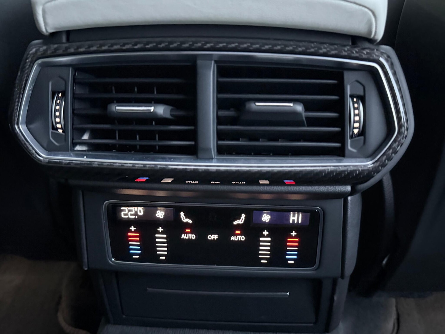 Used Lamborghini Urus 2019 for sale - 77090778: Photo 20