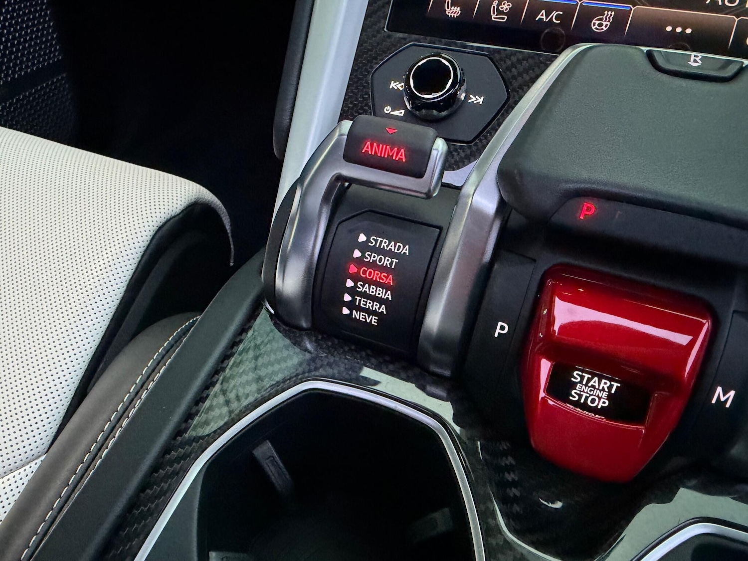 Used Lamborghini Urus 2019 for sale - 77090778: Photo 24