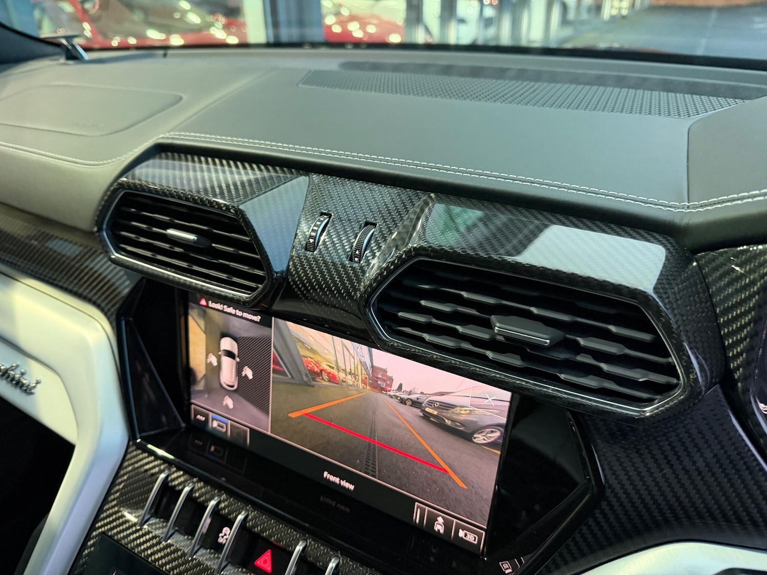 Used Lamborghini Urus 2019 for sale - 77090778: Photo 31