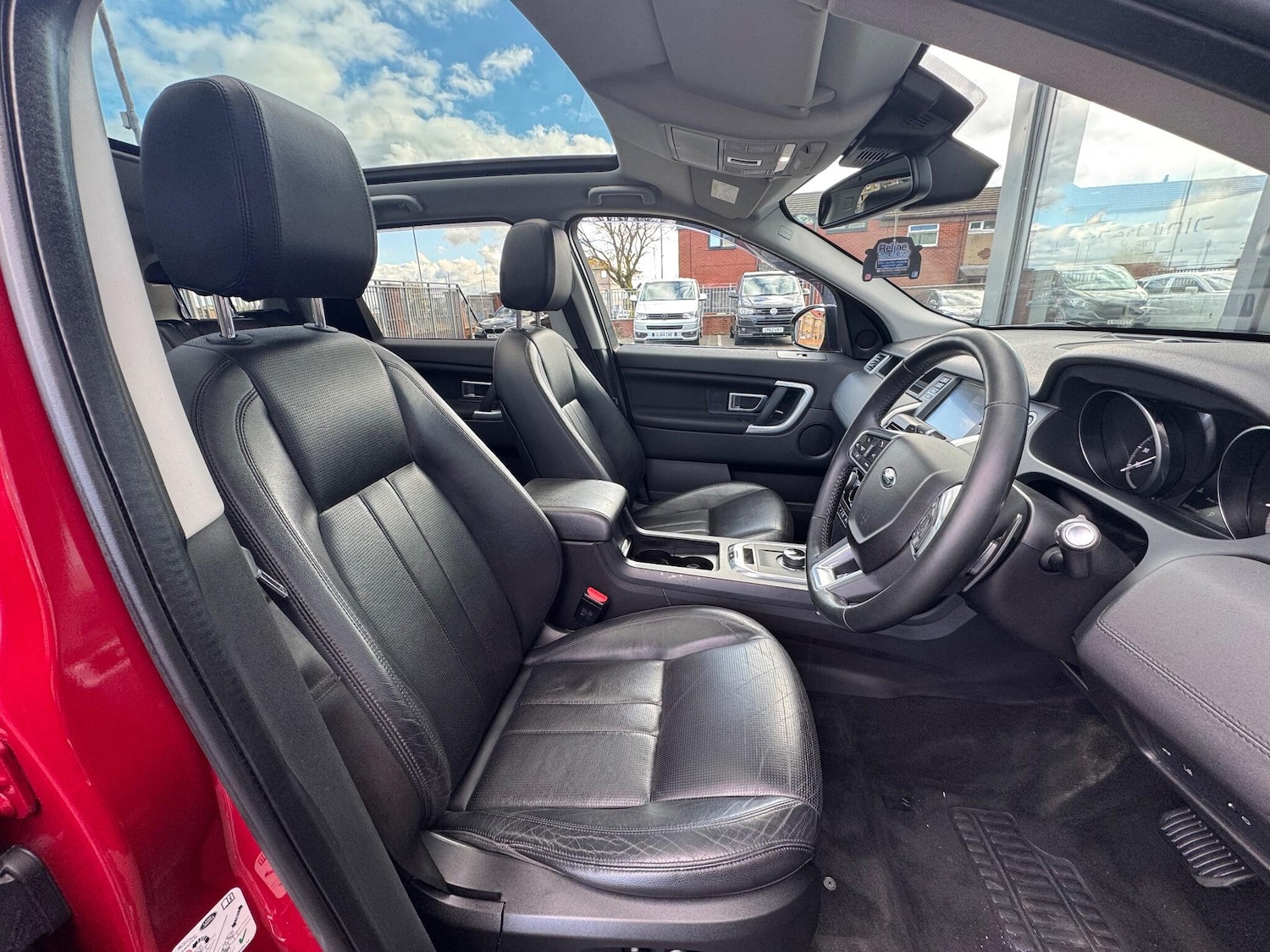 Used Land Rover Discovery Sport 2017 for sale - 76377903: Photo 18