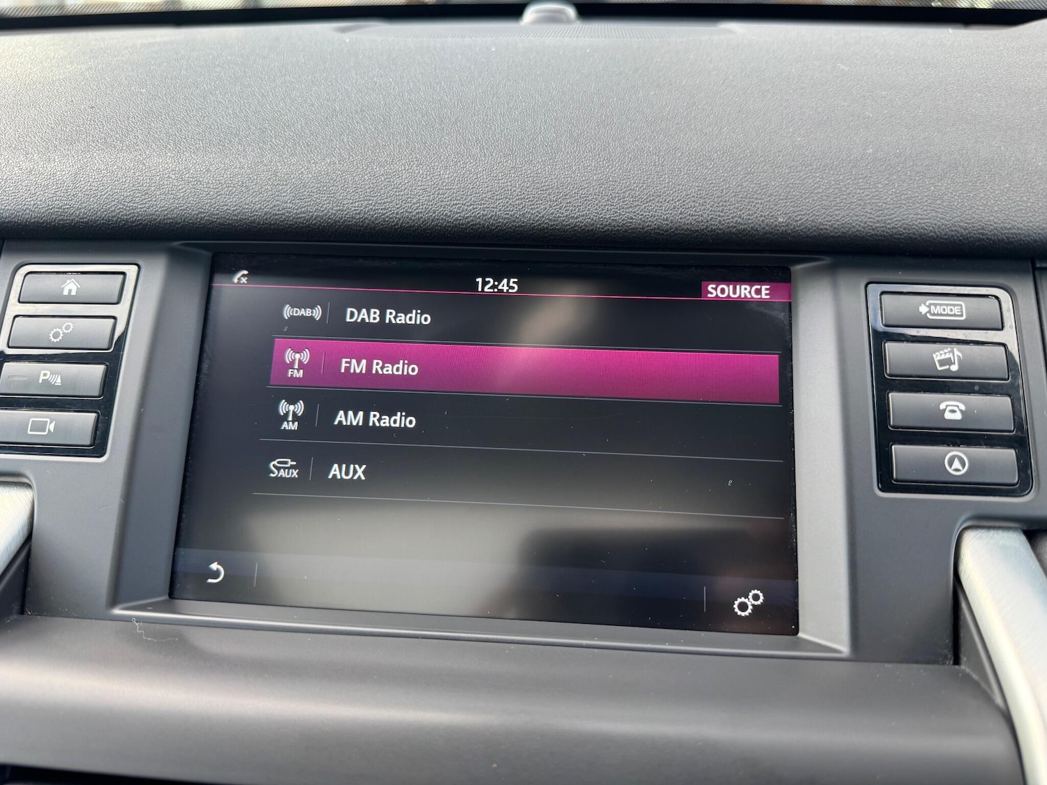 Used Land Rover Discovery Sport 2017 for sale - 76377903: Photo 26