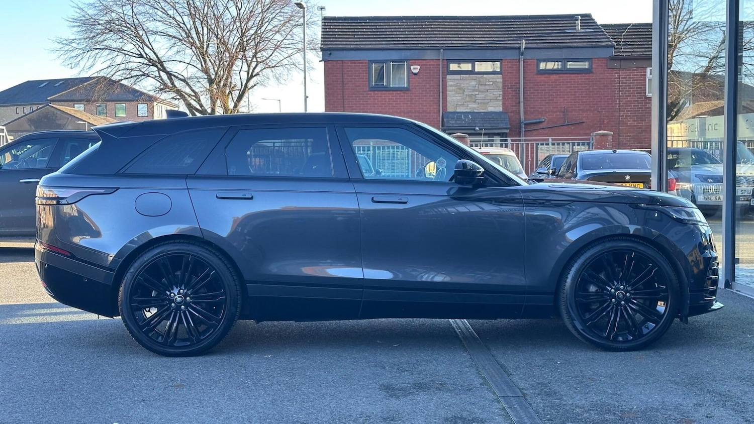 Used Land Rover Range Rover Velar 2023 for sale - 76701827: Photo 10