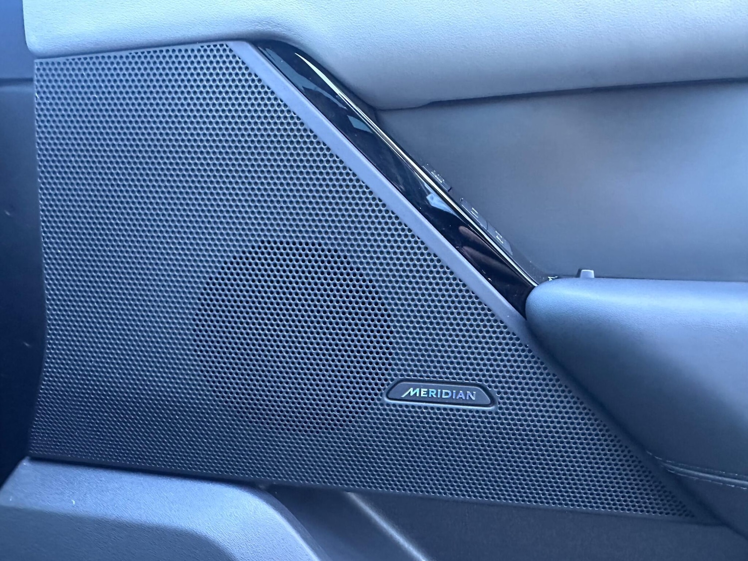 Used Land Rover Range Rover Velar 2023 for sale - 76701827: Photo 20