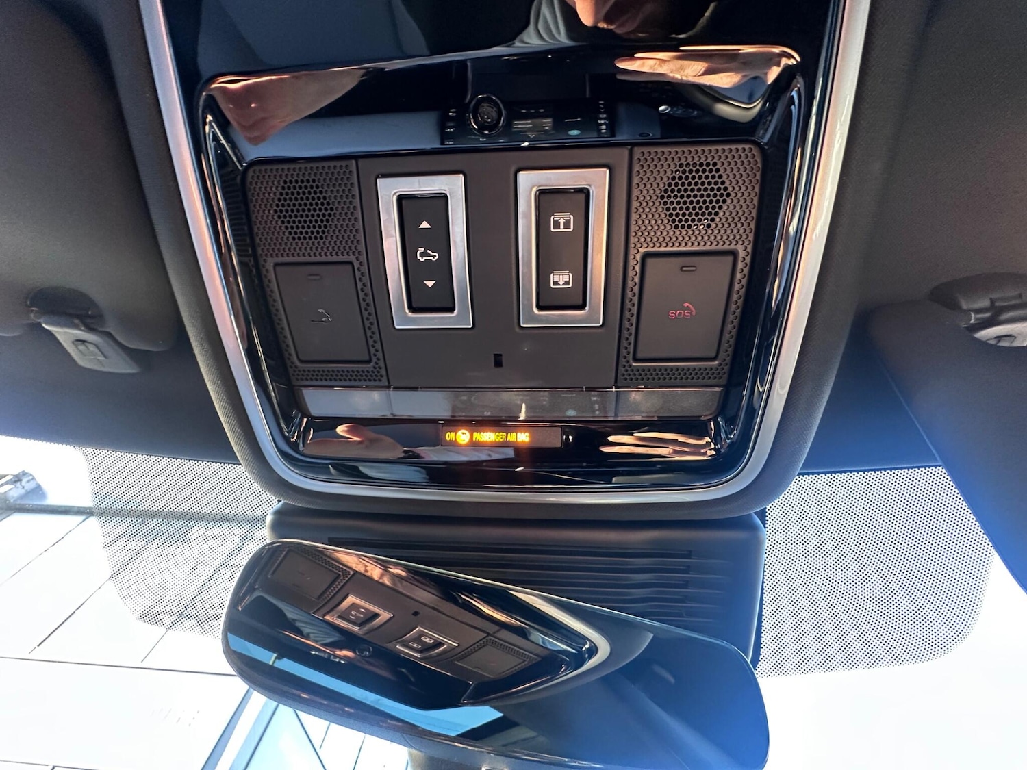 Used Land Rover Range Rover Velar 2023 for sale - 76701827: Photo 24