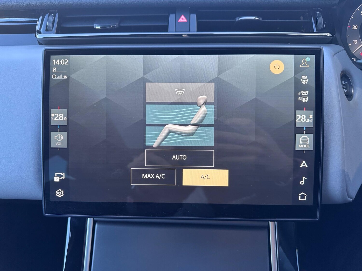 Used Land Rover Range Rover Velar 2023 for sale - 76701827: Photo 30