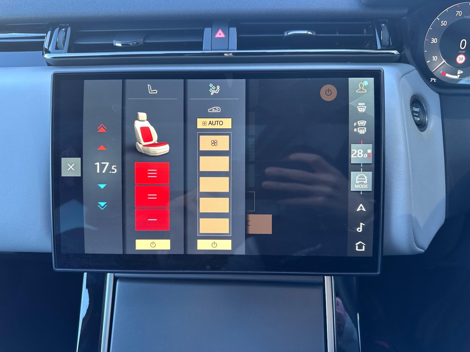 Used Land Rover Range Rover Velar 2023 for sale - 76701827: Photo 33